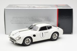 Aston Martin DB4 GT Zagato #1 24 Hours of Le Mans 1961 CMC 1:18 M-139 Metalli — kuva 6 / 6