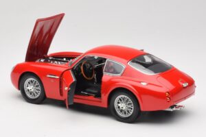 Aston Martin DB4 GT Zagato Punainen Road Signature 1:18 92728 Metalli — kuva 5 / 8