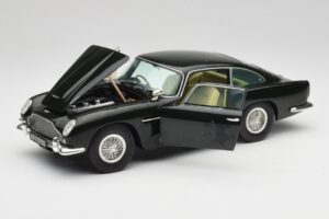 Aston Martin DB5 California Salviavihreä Chrono 1:18 H1001 Metalli — kuva 2 / 8