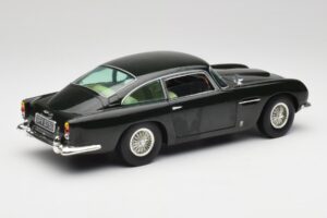 Aston Martin DB5 California Salviavihreä Chrono 1:18 H1001 Metalli — kuva 3 / 8