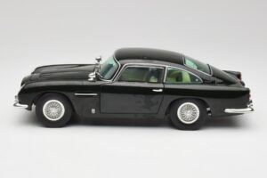 Aston Martin DB5 California Salviavihreä Chrono 1:18 H1001 Metalli — kuva 4 / 8