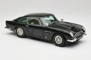 Aston Martin DB5 California Salviavihreä Chrono 1:18 H1001 Metalli — kuva 6 / 8