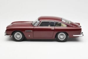 Aston Martin DB5 Dubonnet Punainen AUTOart 1:18 70213 Metalli — kuva 4 / 8