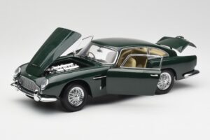 Aston Martin DB5 RHD Vihreä AUTOart 1:18 70024 Metalli — kuva 2 / 8
