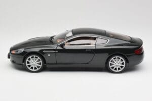 Aston Martin DB9 Musta Solido 1:18 15025600 Metalli — kuva 4 / 8