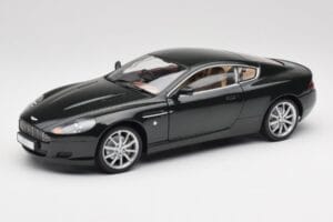 Aston Martin DB9 Musta Solido 1:18 15025600 Metalli