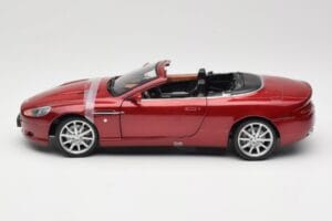 Aston Martin DB9 Volante Punainen Solido 1:18 8163 Metalli — kuva 4 / 8