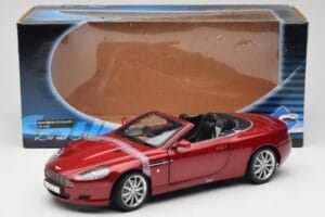 Aston Martin DB9 Volante Punainen Solido 1:18 8163 Metalli — kuva 8 / 8