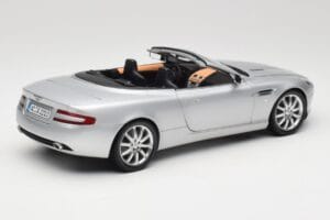 Aston Martin DB9 Volante Hopea Minichamps 1:18 150137334 Metalli — kuva 3 / 8