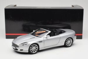 Aston Martin DB9 Volante Hopea Minichamps 1:18 150137334 Metalli — kuva 8 / 8