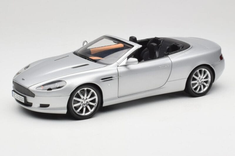 Aston Martin DB9 Volante Hopea Minichamps 1:18 150137334 Metalli