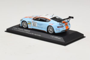 Aston Martin DBRS9 Gulf #92 T. Enge / Lechner VLN 250 Nurburgring 2008 Minichamps 1:43 400081392 Metalli — kuva 3 / 4