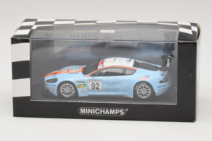 Aston Martin DBRS9 Gulf #92 T. Enge / Lechner VLN 250 Nurburgring 2008 Minichamps 1:43 400081392 Metalli — kuva 4 / 4
