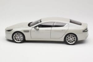 Aston Martin Rapide S Silver Fox AUTOart 1:18 70258 Metalli — kuva 4 / 8