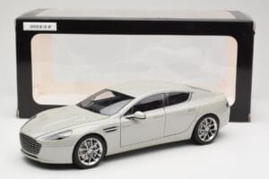 Aston Martin Rapide S Silver Fox AUTOart 1:18 70258 Metalli — kuva 8 / 8