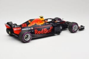 Aston Martin Red Bull Racing RB14 Tag Heuer #33 M. Verstappen Mexican GP 2018 Minichamps 1:18 110181933 Metalli — kuva 2 / 6
