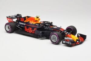 Aston Martin Red Bull Racing RB14 Tag Heuer #33 M. Verstappen Mexican GP 2018 Minichamps 1:18 110181933 Metalli — kuva 4 / 6