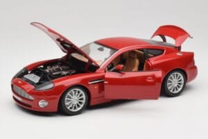 Aston Martin V12 Vanquish Punainen Bburago 1:18 34063 Metalli — kuva 2 / 8