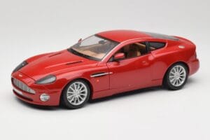 Aston Martin V12 Vanquish Punainen Bburago 1:18 34063 Metalli