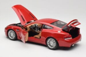 Aston Martin V12 Vanquish Punainen Bburago 1:18 34063 Metalli — kuva 5 / 8