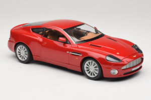 Aston Martin V12 Vanquish Punainen Bburago 1:18 33334063 Metalli — kuva 6 / 8