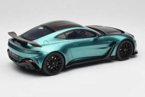 Aston Martin V12 Vantage Racing Green GT Spirit 1:18 GT922 Hartsi — kuva 2 / 6