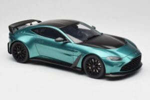 Aston Martin V12 Vantage Racing Green GT Spirit 1:18 GT922 Hartsi — kuva 4 / 6