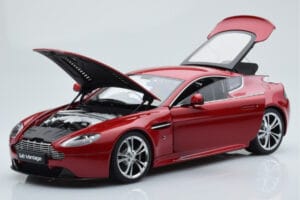 Aston Martin V12 Vantage Punainen AUTOart 1:18 70208 Metalli — kuva 2 / 8
