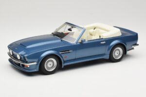 Aston Martin V8 Volante Sininen GT Spirit 1:18 GT128 Hartsi