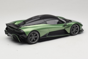 Aston Martin Valhalla Iridescent Emerald Green GT Spirit 1:18 GT558 Hartsi — kuva 2 / 6
