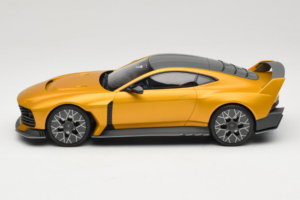 Aston Martin Valiant Auric Gold Metallic GT Spirit 1:18 GT546 Hartsi — kuva 3 / 6