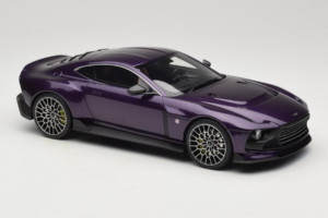 Aston Martin Valour Tummansininen GT Spirit 1:18 GT944 Hartsi — kuva 4 / 6