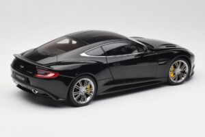Aston Martin Vanquish Onyx Musta AUTOart 1:18 70247 Metalli — kuva 3 / 8