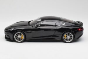 Aston Martin Vanquish Onyx Musta AUTOart 1:18 70247 Metalli — kuva 4 / 8