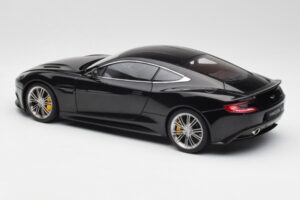 Aston Martin Vanquish Onyx Musta AUTOart 1:18 70247 Metalli — kuva 7 / 8