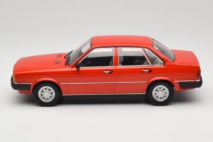 Audi 80 B2 GLS Punainen MCG 1:18 MCG18526 Metalli — kuva 3 / 6