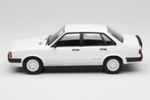 Audi 80 B2 GTE Valkoinen MCG 1:18 MCG18527 Metalli — kuva 3 / 6