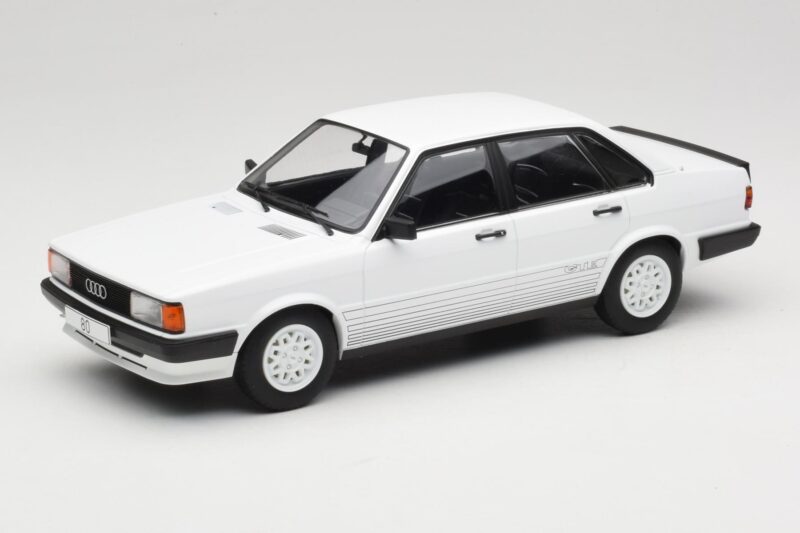 Audi 80 B2 GTE Valkoinen MCG 1:18 MCG18527 Metalli