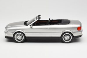Audi 80 B3 Avoauto Hopea MCG 1:18 MCG18373 Metalli — kuva 3 / 6