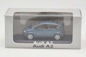 Audi A2 Blue Metallic Minichamps 1:43 20022200748005 Metalli — kuva 4 / 4
