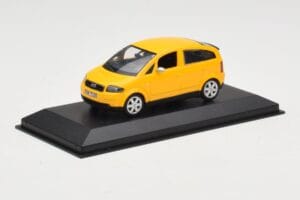 Audi A2 8Z Keltainen Minichamps 1:43 AUDI005 Metalli — kuva 2 / 4
