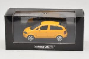 Audi A2 8Z Keltainen Minichamps 1:43 AUDI005 Metalli — kuva 4 / 4