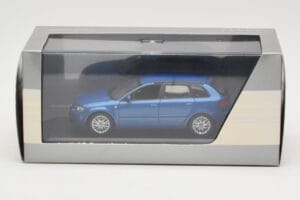 Audi A3 8P Sportback Mauritius Blue Minichamps 1:43 5010403033 Metalli — kuva 4 / 4
