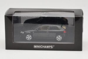 Audi A3 8P Black Metallic Minichamps 1:43 12000 Metalli — kuva 4 / 4