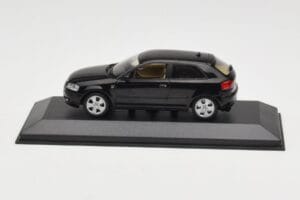 Audi A3 8P Black Metallic Minichamps 1:43 12000 Metalli