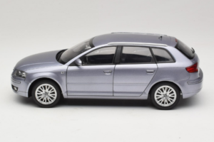 Audi A3 8P Sportback Light Blue Metallic Kyosho 1:18 5010403025 Metalli — kuva 4 / 8