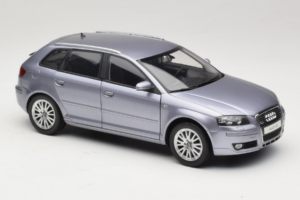 Audi A3 8P Sportback Light Blue Metallic Kyosho 1:18 5010403025 Metalli — kuva 6 / 8