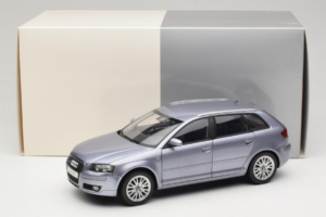 Audi A3 8P Sportback Light Blue Metallic Kyosho 1:18 5010403025 Metalli — kuva 8 / 8