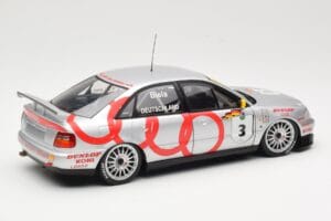 Audi A4 B5 #3 F. Biela DTM World Champion 1995 UT Models 1:18 39542 Metalli — kuva 3 / 8