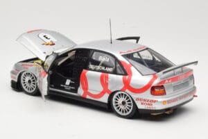 Audi A4 B5 #3 F. Biela DTM World Champion 1995 UT Models 1:18 39542 Metalli — kuva 5 / 8